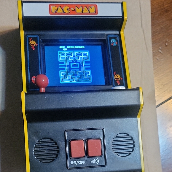 Basic Fun Other - Pac-Man Retro Handheld Arcade - Black and Yellow
